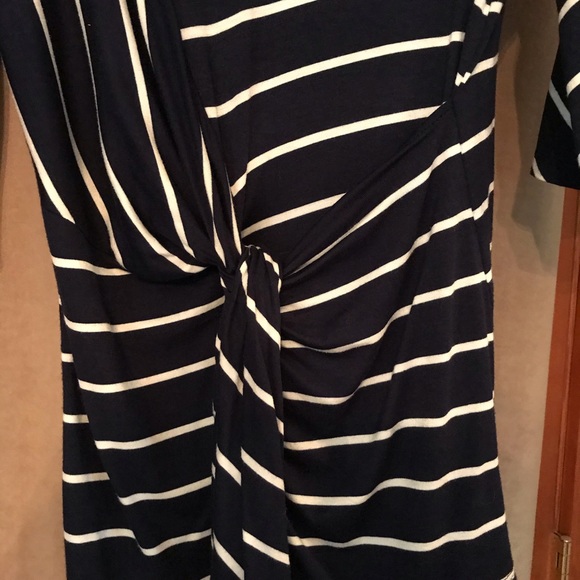 😀 $30/3 Faux wrap top navy white stripes - Picture 2 of 2